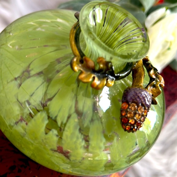 Jay Strongwater Miniature Acorn Vase - Picture 2 of 6